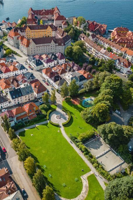 Fresh Studio Apartment, A Short Walk From Bryggen Берген Екстериор снимка