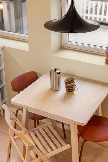 Fresh Studio Apartment, A Short Walk From Bryggen Берген Екстериор снимка
